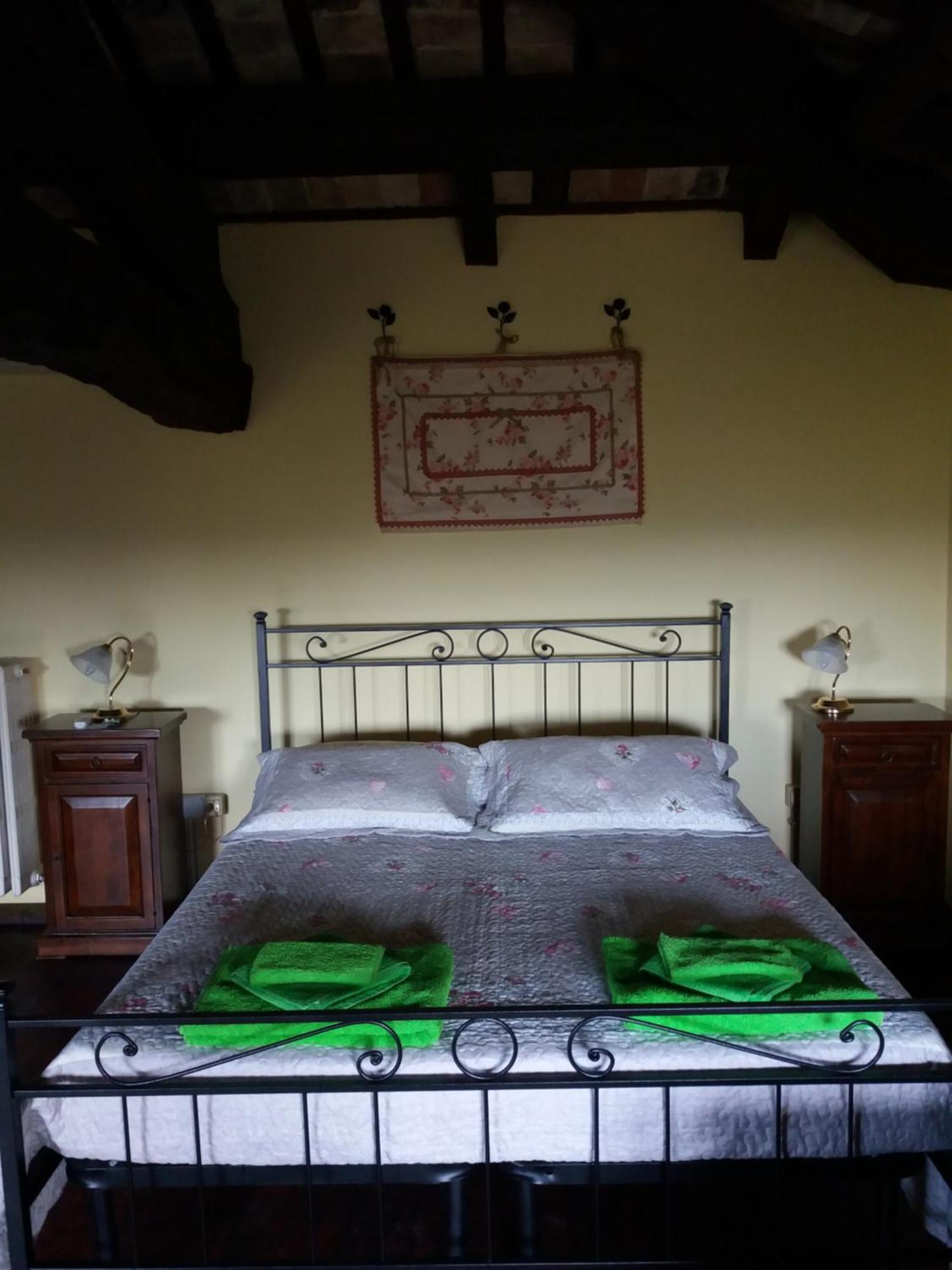 Ruttàrs Agriturismo Casa Delle Rose Winery מראה חיצוני תמונה
