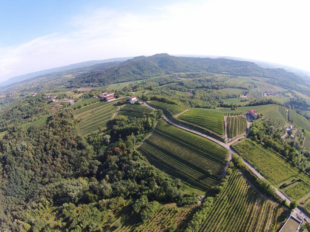 Ruttàrs Agriturismo Casa Delle Rose Winery מראה חיצוני תמונה